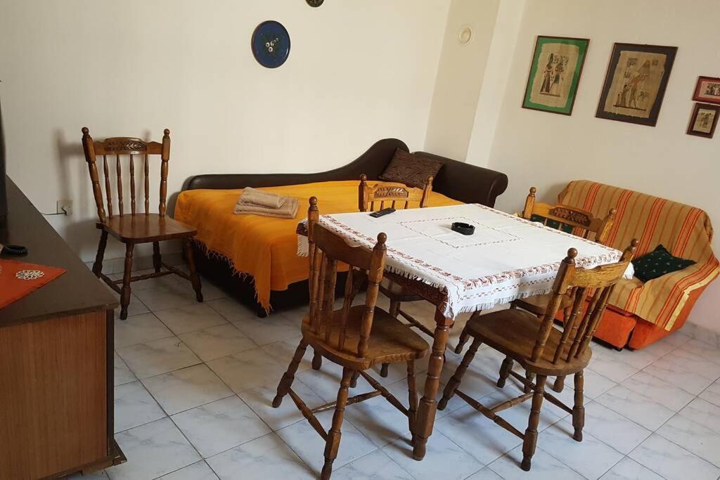 A Modest Place Beograd Ngoại thất bức ảnh